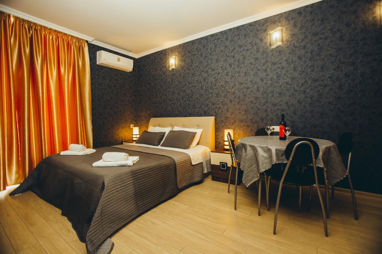 Sea Towers Suite Батуми Екстериор снимка