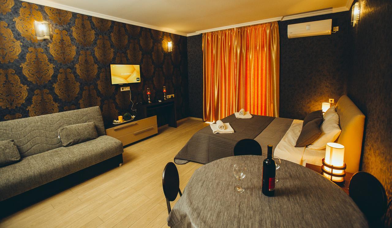 Sea Towers Suite Батуми Екстериор снимка