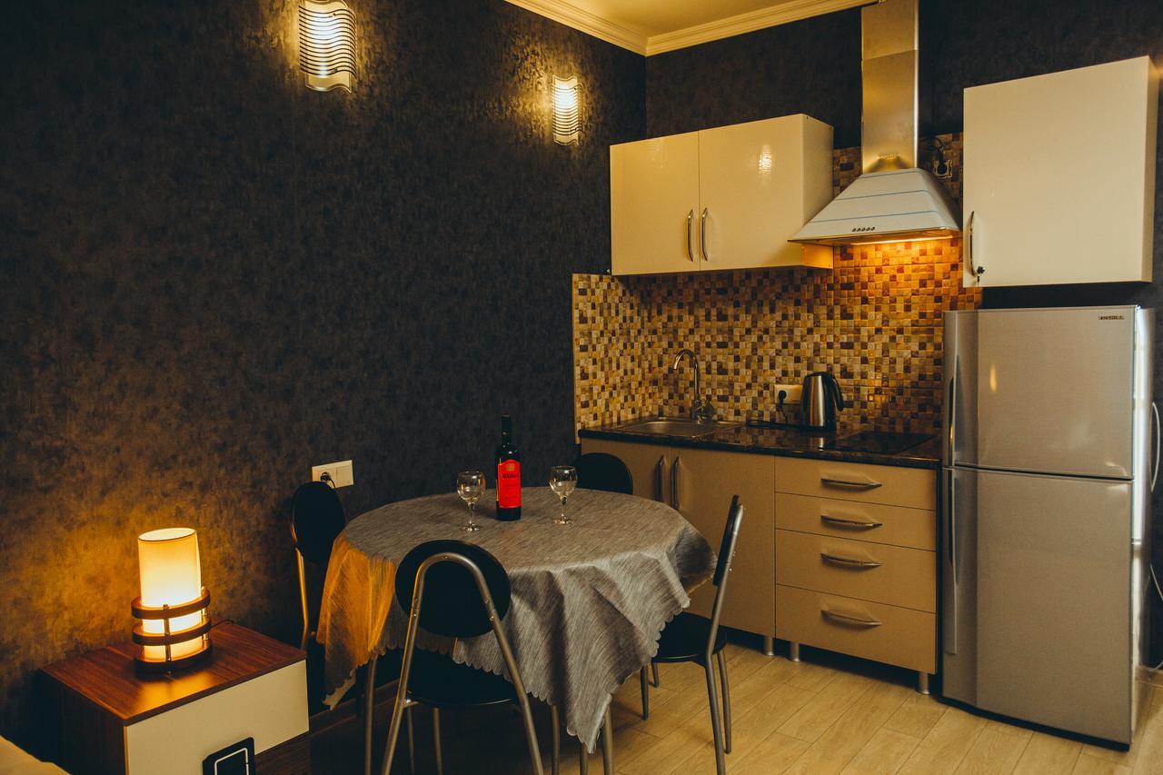 Sea Towers Suite Батуми Екстериор снимка