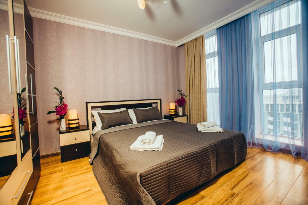 Sea Towers Suite Батуми Екстериор снимка